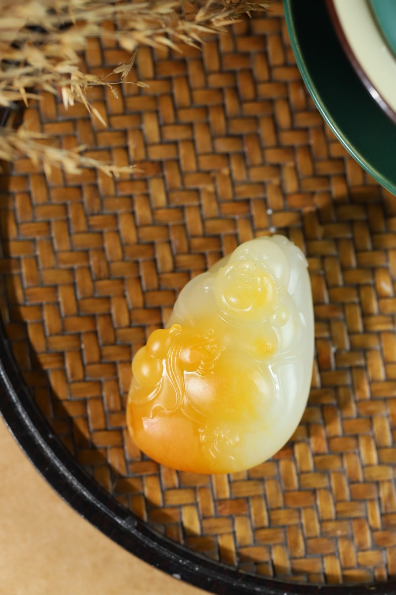 新疆和田籽料独籽黄沁(图4)