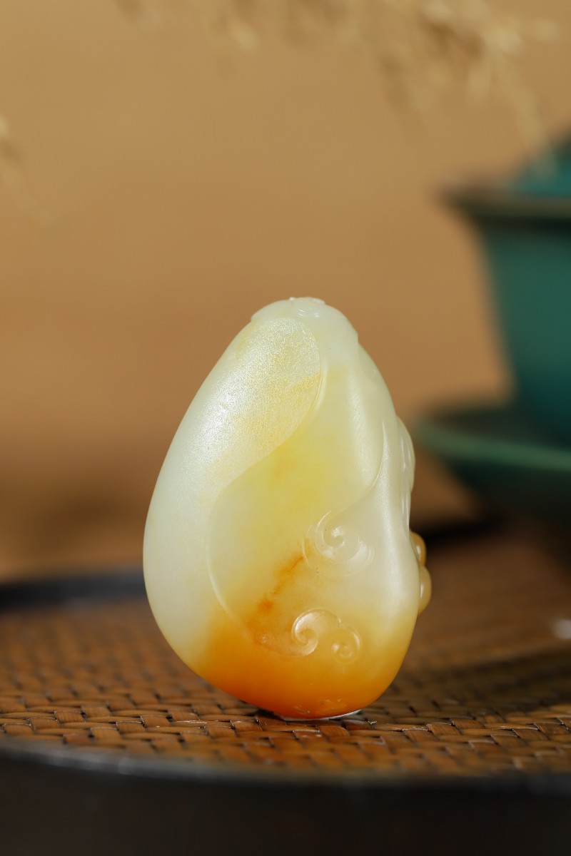 新疆和田籽料独籽黄沁(图3)